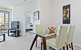 O Hotel Suites Waterfront